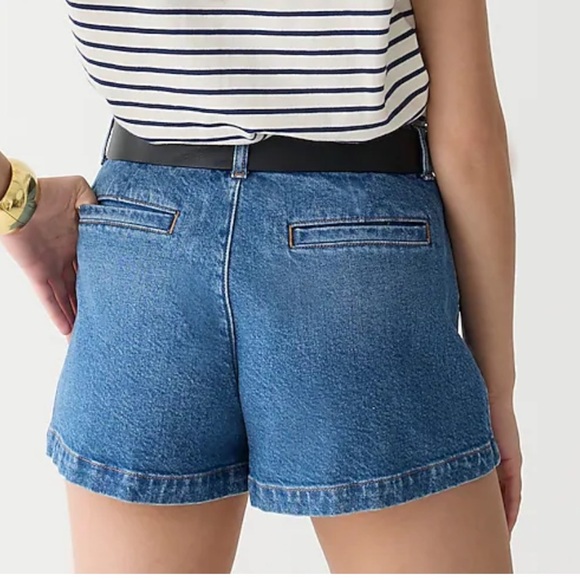 NWT! J.Crew Patch-pocket denim short in Hillside wash. Size 22. BY146 - Picture 2 of 5